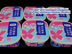 Noodle istantanee di sesamo aromatico e piccante