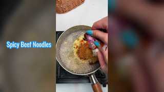 Tagliatelle di vermicelli di manzo piccanti 189 g x 12 barili