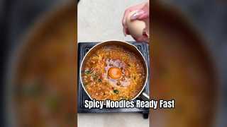 Pasto veloce con spaghetti piccanti di Chongqing