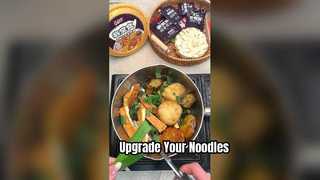 Cucinare le tagliatelle istantanee in questo modo con altri ingredienti