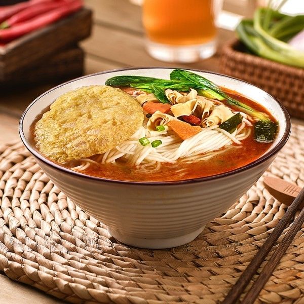 Ramen non fritto Noodle istantanee HK Ricco Sapore Succo Dolce E Piccante Noodle cinesi piccanti