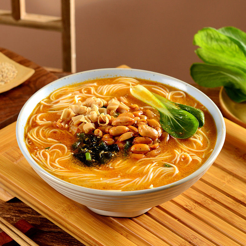 Sesamo piccante Ramen non fritto Noodle istantanee Sapore profumato di sesamo (senza ingredienti di origine animale)