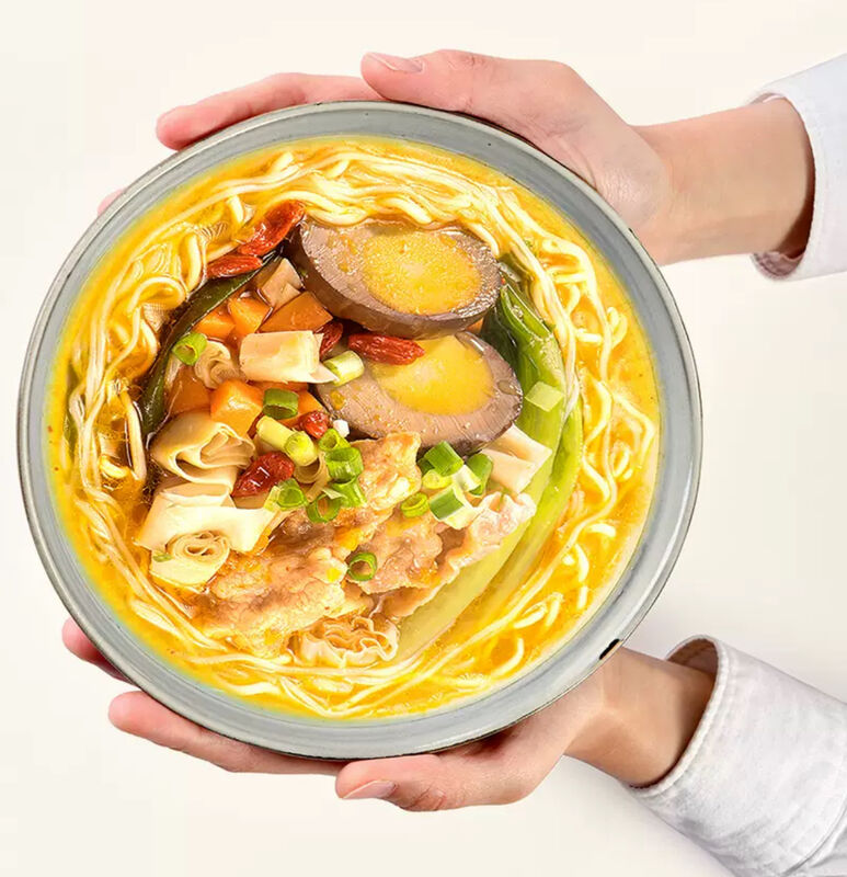 Zuppa d'oro Sapore di manzo piccante e acido Vermicelli Noodle istantaneo Fagioli cinesi cibo cinese